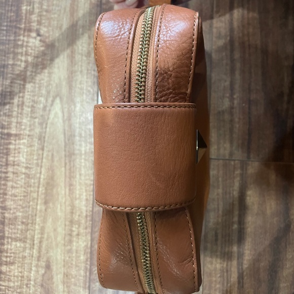 Kate Spade Camel Crossbody - Picture 5 of 10